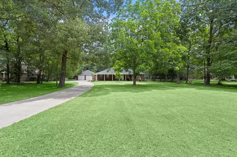 2418 Pebble Lake Dr, Magnolia, TX 77354