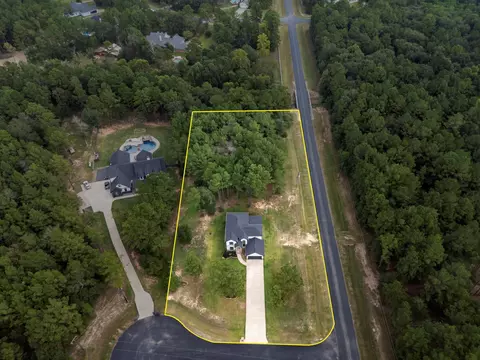 17679 Spur Ct, Waller, TX 77484