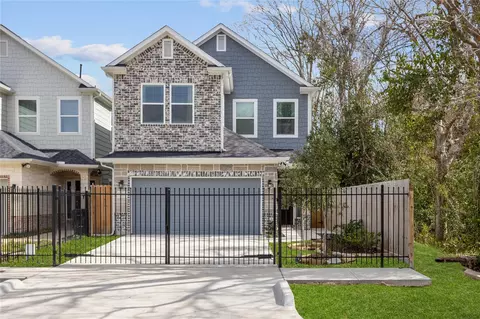 9215 Noel St, Houston, TX 77033