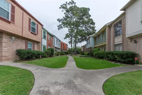 17108 Beaver Springs Dr #8, Houston, TX 77090