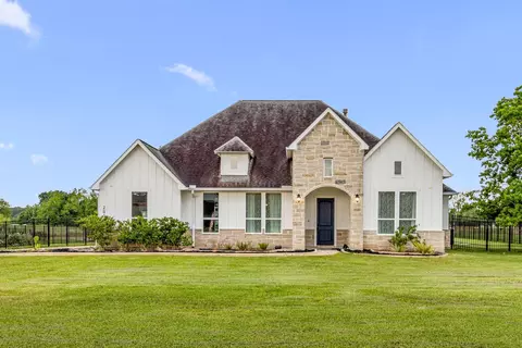 203 Cavalry Trail Dr, Rosharon, TX 77583
