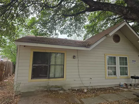 4710 Swann Ln, Kirby, TX 78219