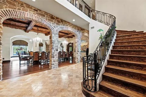 Entry Way - 7715 Firethorne Creek Ct, Spring, TX 77389 photo 3 of 6