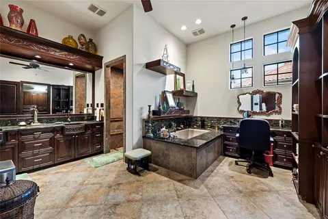 Bath - 7715 Firethorne Creek Ct, Spring, TX 77389 photo 1 of 9