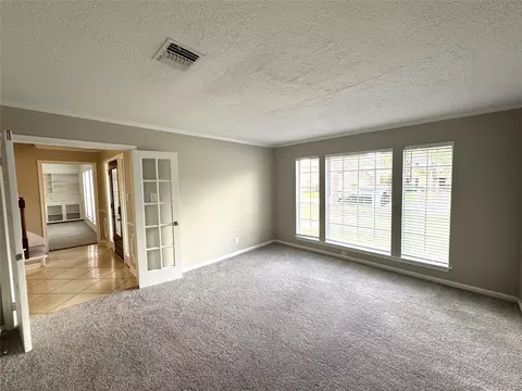 Living - 6630 Sumner Isle Ct, Spring, TX 77379 photo 1 of 3