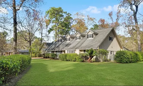 1431 Walnut Ln, Houston, TX 77339