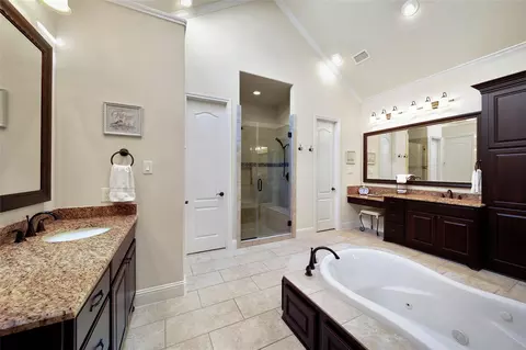 Bath - 3234 Explorer Way, Conroe, TX 77301 photo 4 of 7