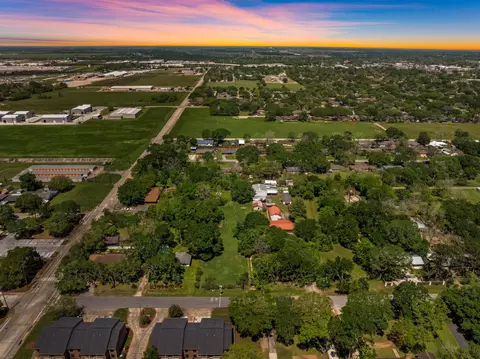 903 Brooks Ave, Rosenberg, TX 77471 photo 1