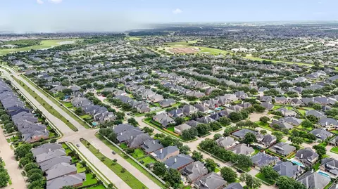 View/Area - 2902 Red Maple Dr, Katy, TX 77494 photo 5 of 7