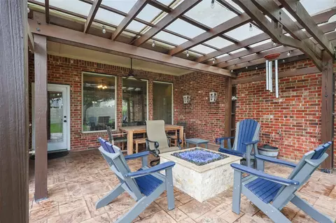 Exterior - 2902 Red Maple Dr, Katy, TX 77494 photo 2 of 8