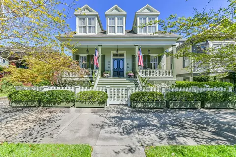 1416 Sealy St, Galveston, TX 77550