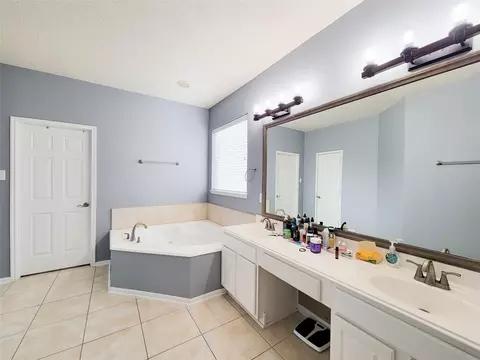 Bath - 24831 Corbin Gate Dr, Spring, TX 77389 photo 3 of 6
