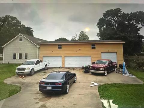3146 W Cr 510k, Brazoria, TX 77422