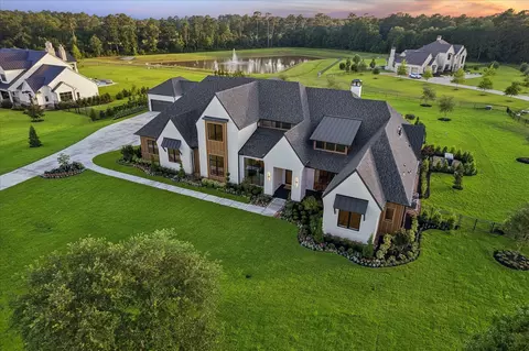 2020 Stallion Lakes Ave, Hockley, TX 77447