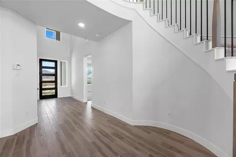 Entry Way - 5010 Nesbit Path, Rosenberg, TX 77471 photo 3 of 4