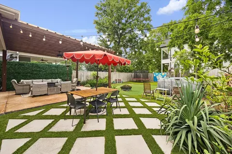 1007 E 32nd St, Houston, TX 77022