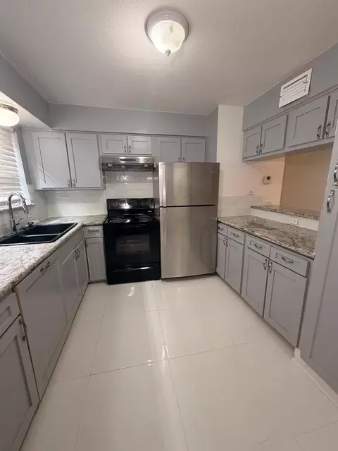 6405 Westward St #51, Houston, TX 77081