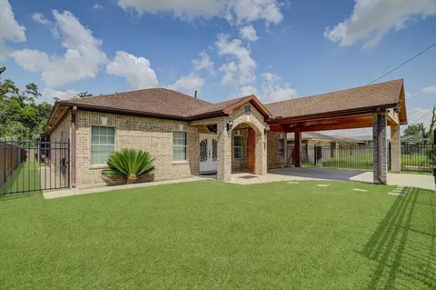 8701 Lawnridge St, Houston, TX 77016