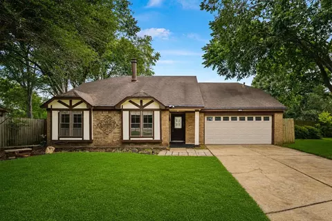1011 Western Meadows Dr, Katy, TX 77450