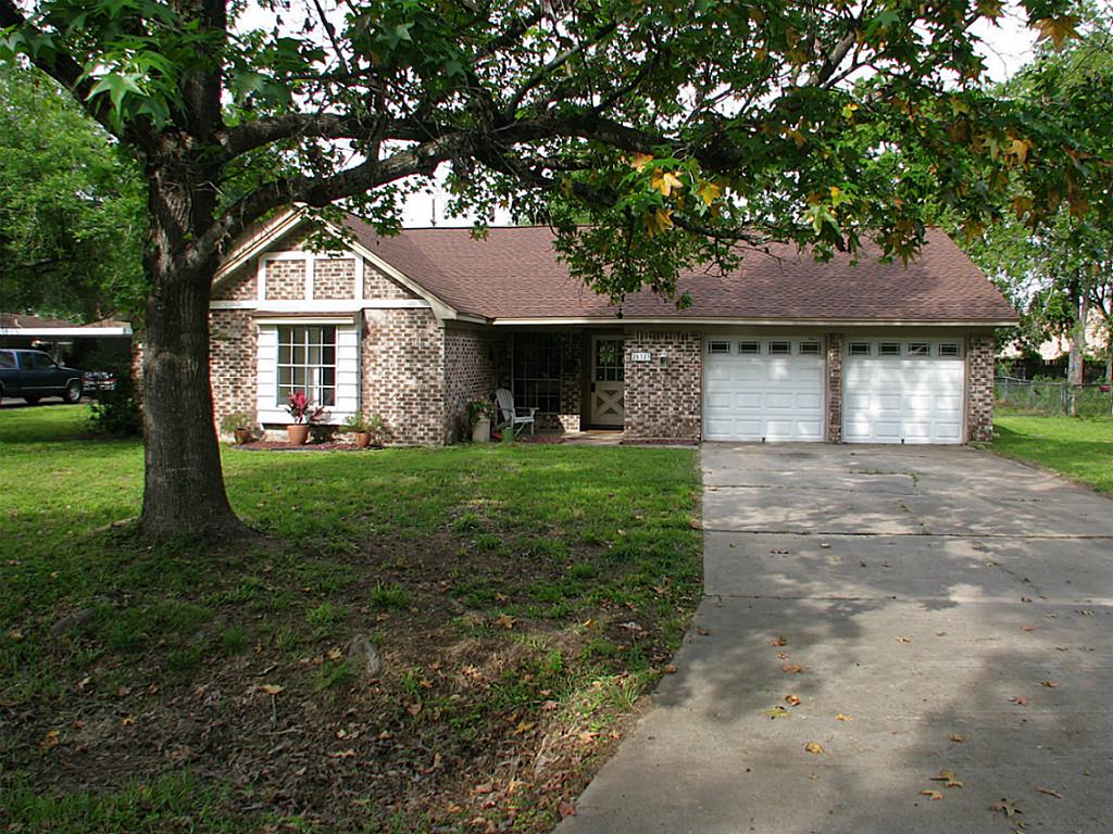 25323 Oakhurst Dr, Spring, TX 77386 photo 1