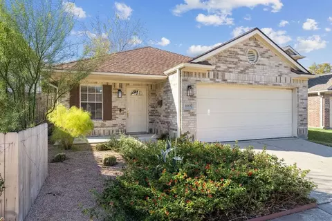 1863 Creek Dr, Houston, TX 77080