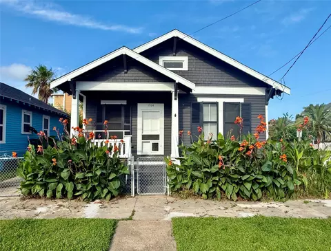 1924 26th St, Galveston, TX 77550