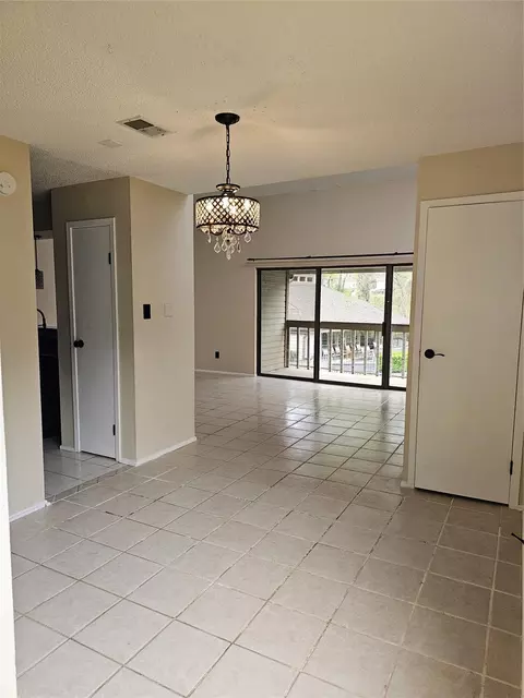 3900 Aspen Dr #B201, Montgomery, TX 77356