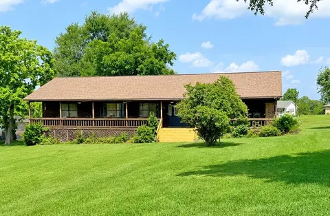 100 Southwood Shores Dr, Coldspring, TX 77331