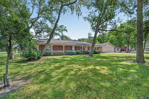 13311 W Brazos Bend Dr, Needville, TX 77461