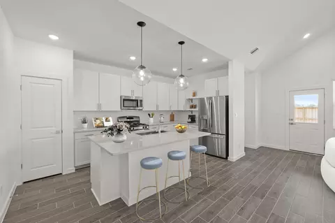 363 W Rose Marie Ln, Montgomery, TX 77356
