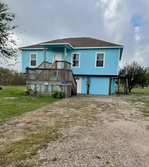1207 26 12, Port Bolivar, TX 77650