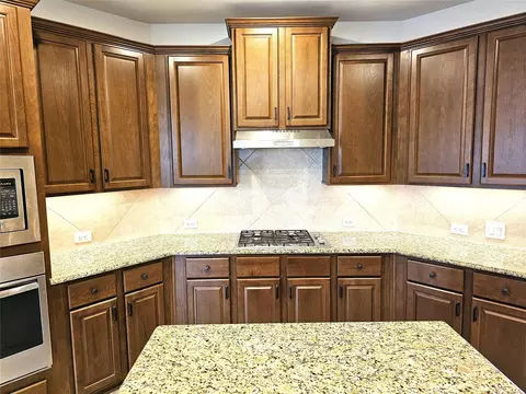 Kitchen - 30707 Shady Trace Dr, Spring, TX 77386 photo 3 of 5