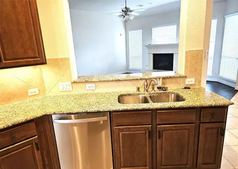 Kitchen - 30707 Shady Trace Dr, Spring, TX 77386 photo 5 of 5
