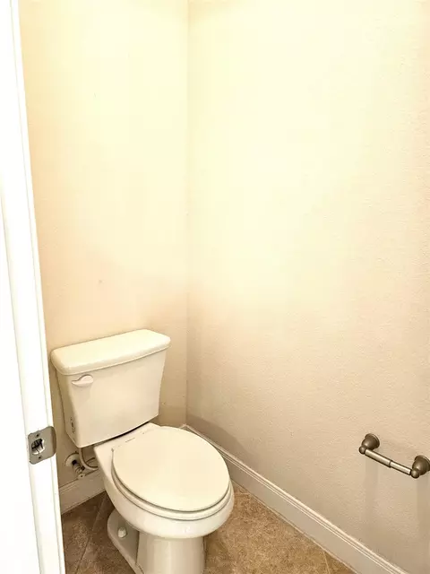Bath - 30707 Shady Trace Dr, Spring, TX 77386 photo 4 of 9