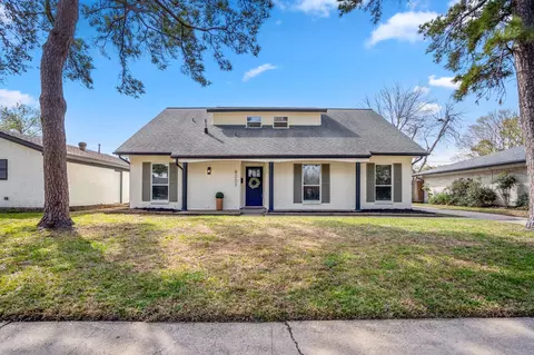 8207 Langdon Ln, Houston, TX 77036