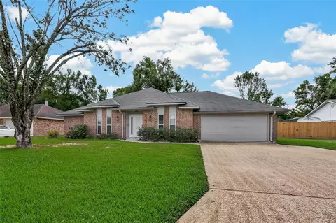 13035 Mintwood Dr, Beaumont, TX 77713