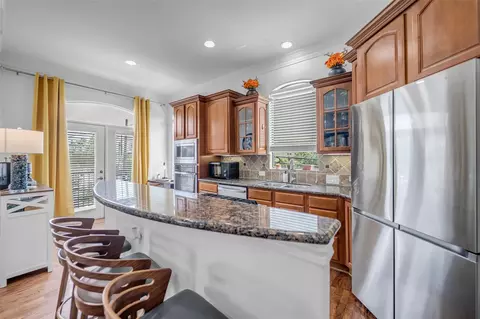 Kitchen - 5501 Petty St, Houston, TX 77007 photo 3 of 4