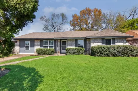 4238 Fallen Oaks Dr, Houston, TX 77091
