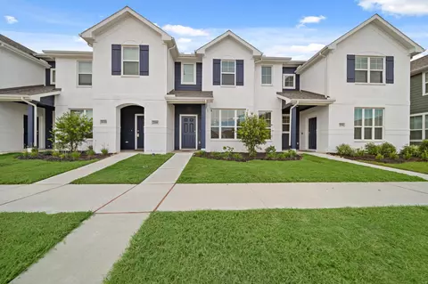 2218 Memory Oaks Dr, Tomball, TX 77375