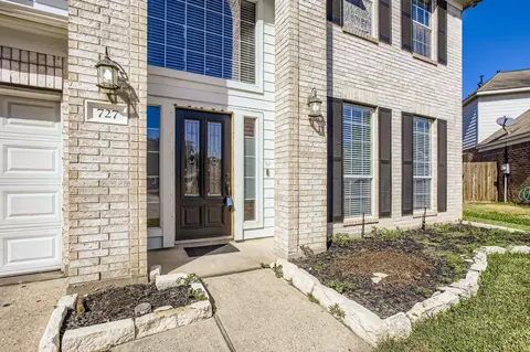 Exterior - 727 Pine Thicket Ct, Spring, TX 77373 photo 4 of 6