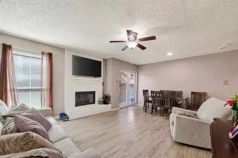 3919 Fairmont Pkwy #171, Pasadena, TX 77504