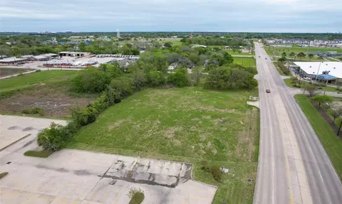 502 W Cedar Bayou Lynchburg Rd, Baytown, TX 77521