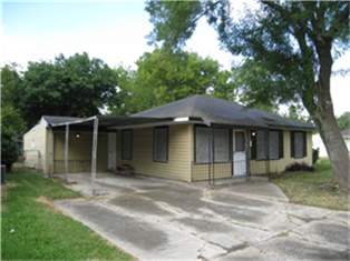 2405 Raymond St, Pasadena, TX 77506 photo 1