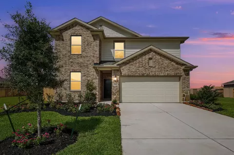 567 Day Station Dr, Dayton, TX 77535