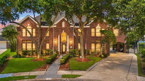 16 Fosters Ct, Sugar Land, TX 77479