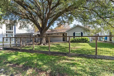 1811 W 14th 12 St, Houston, TX 77008