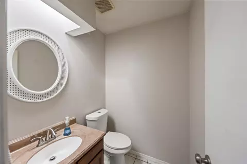 Bath - 22303 Meadowrock Dr, Spring, TX 77389 photo 3 of 3