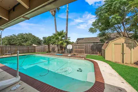 Exterior - 22303 Meadowrock Dr, Spring, TX 77389 photo 3 of 5