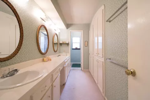 Bath - 17815 Comoro Ln, Spring, TX 77379 photo 3 of 4