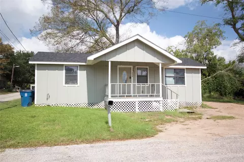 8 N Granville St, Bellville, TX 77418